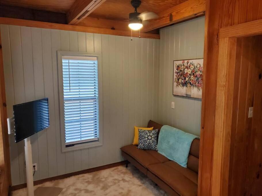 107 Vinewood Cabin Brewton Exterior photo